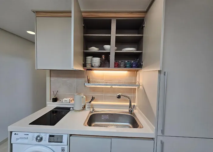 아파트 Modern House
